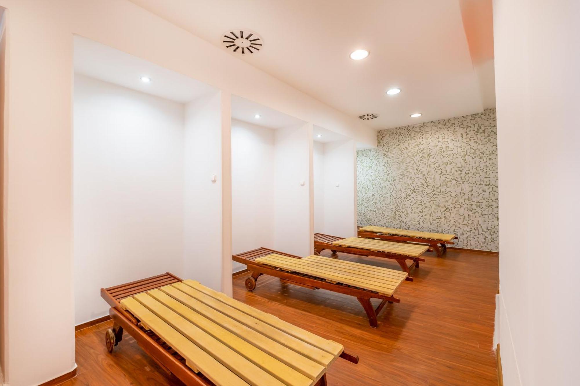 Myflat Club 218 Gold II Wellness Apartment 希欧福克 外观 照片